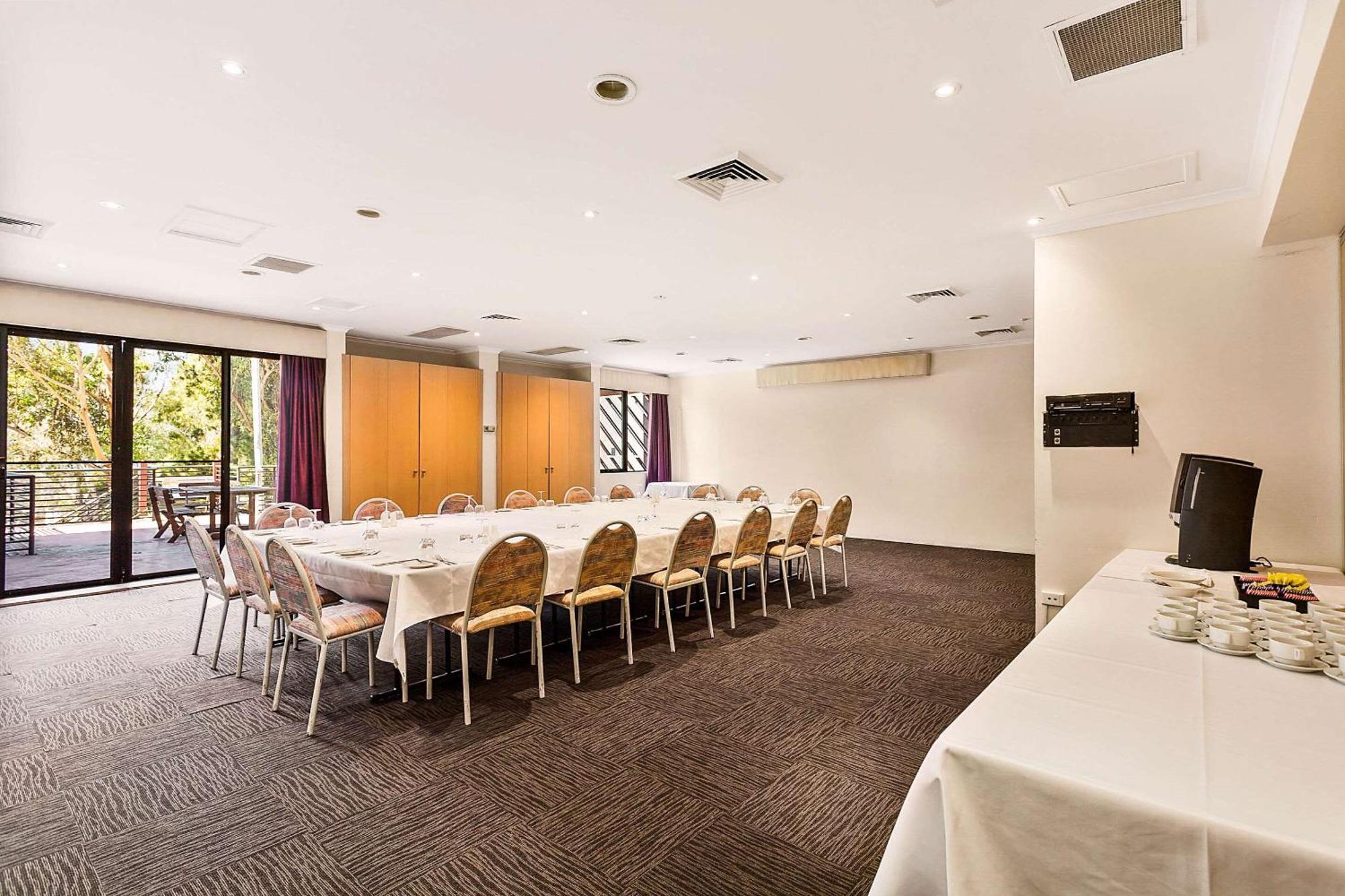 Quality Hotel Manor Mitcham Exterior foto