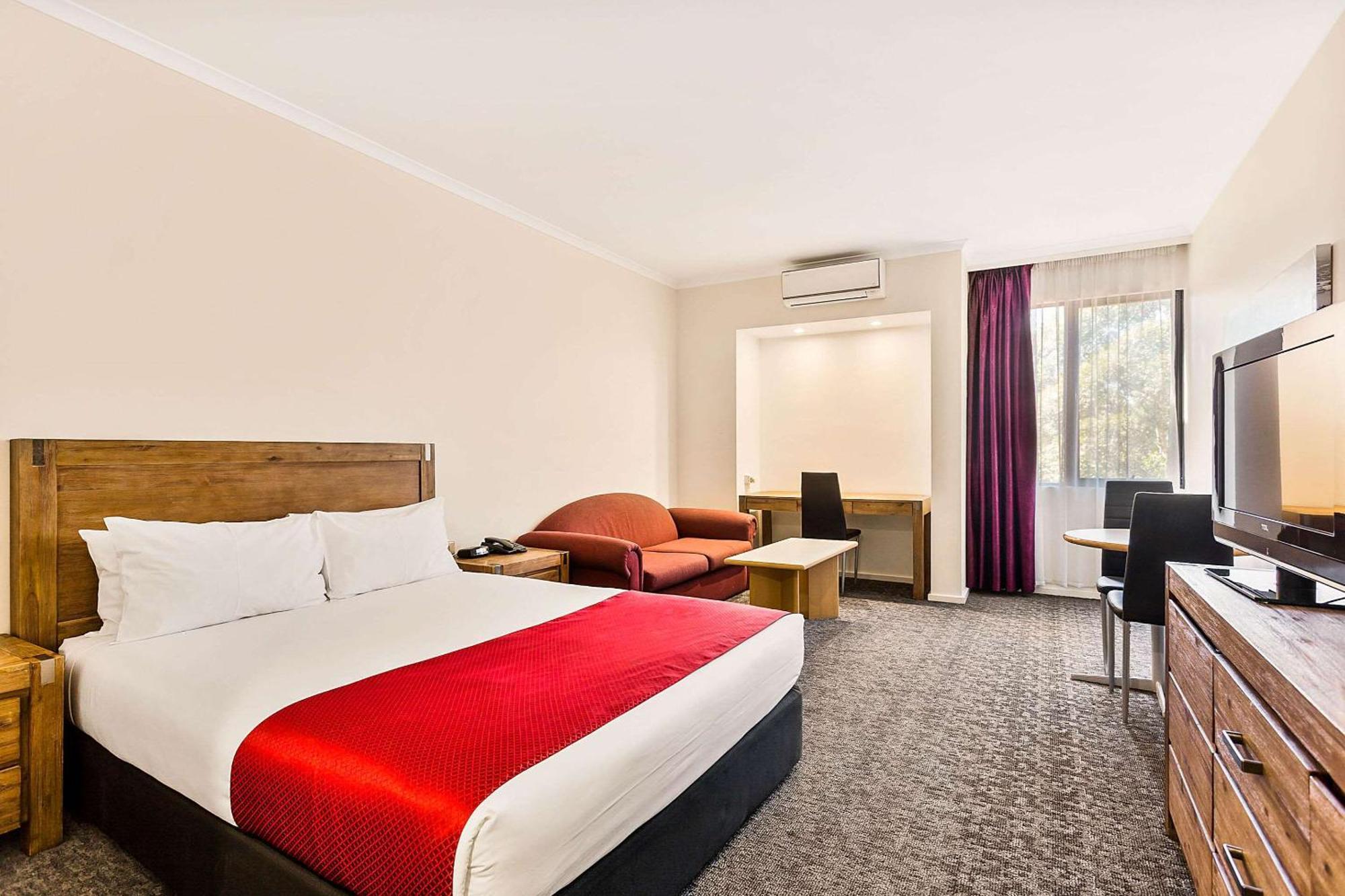 Quality Hotel Manor Mitcham Exterior foto