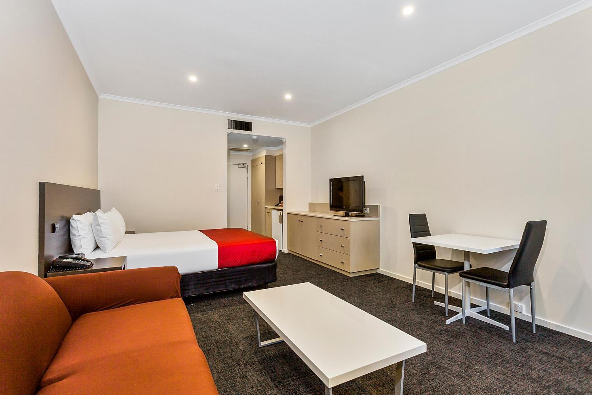 Quality Hotel Manor Mitcham Exterior foto